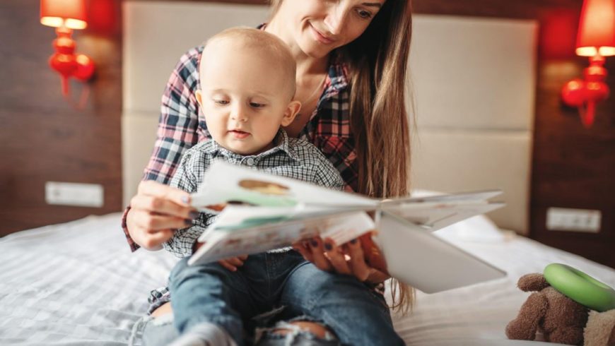 Why You Should Make Book Reading with Your Child an Everyday Activity